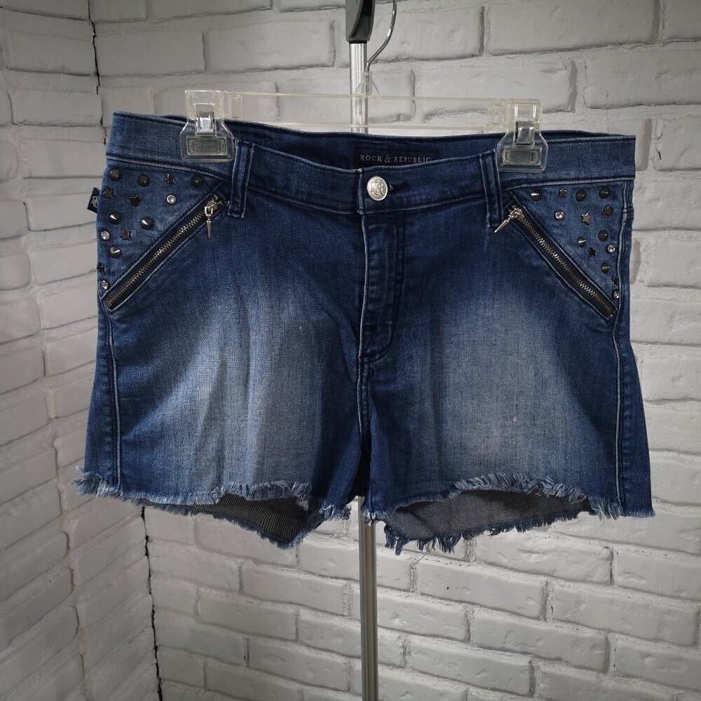Rock & Republic Ladies Size 14 Pixie Cut Off Denim Shorts w/ Embellishments